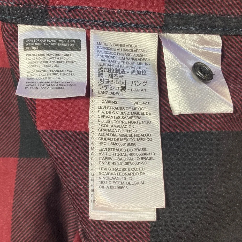 Levis Mens Size XXL Dark Blue Denim Cotton Lined Jacket Snap Front Relaxed Fit